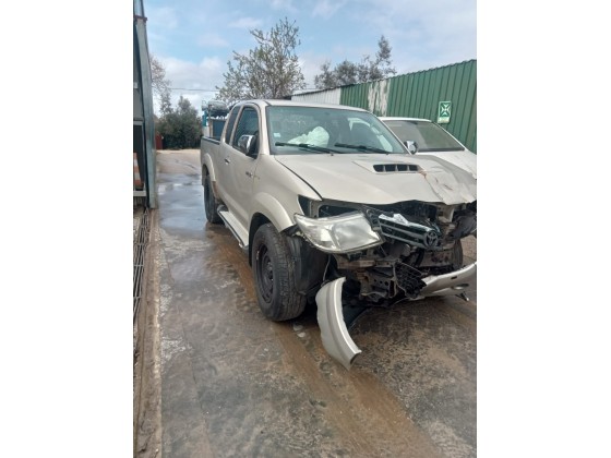 Toyota Hilux 2.5 D4D 145cv 2015 para peças